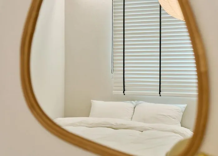 Villa Casa Amarilla 6 Minutes On Foot From Hongik Station *