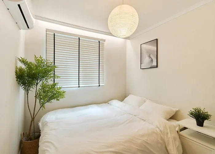 Casa Amarilla 6 Minutes On Foot From Hongik Station Villa Seoul