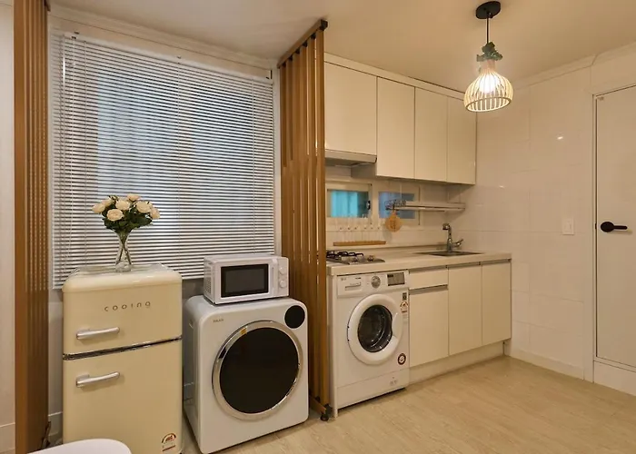 Villa Casa Amarilla 6 Minutes On Foot From Hongik Station *